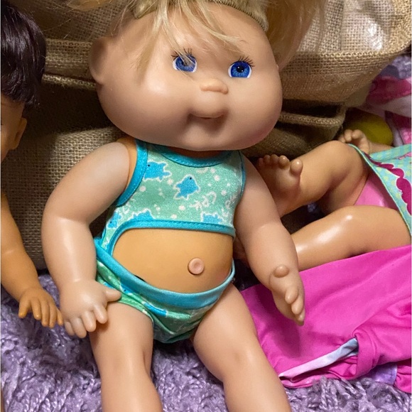 Cabbage patch kids kick and splash doll & boogie board 🏖️ 🌊 🌞 - Picture 14 of 16